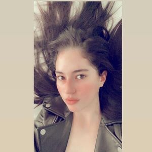 Meet your Posher, Mikaela